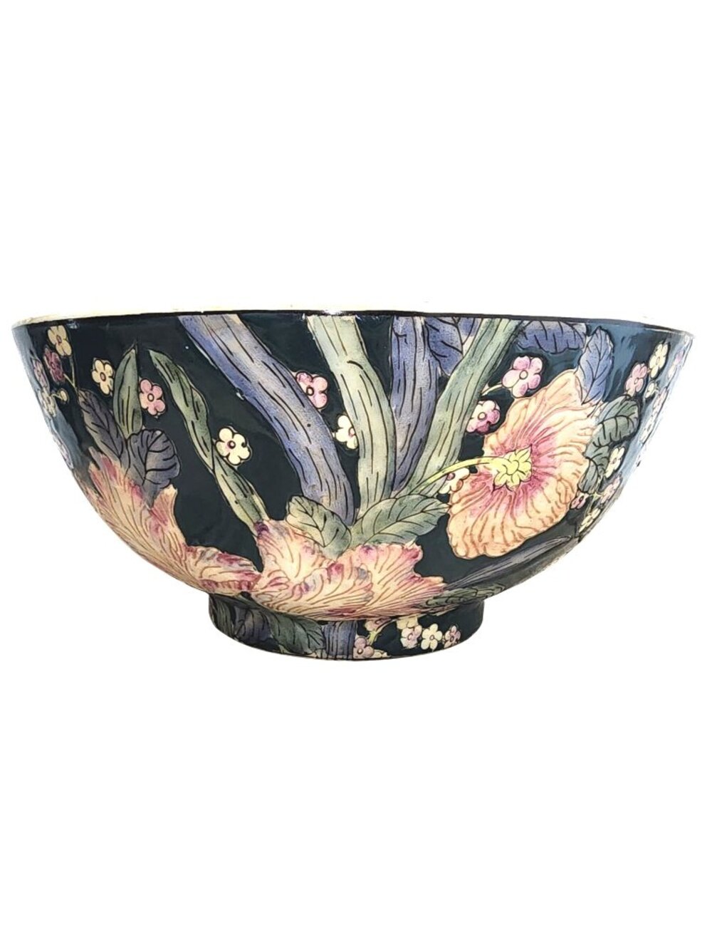 Vintage Porcelain Macau Style Chinese Famille Bowl Floral Cherry Blossoms Asian